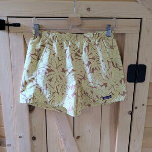 Patagonia Baggies Shorts Womens Small Yellow Tropical Floral 4.5" Active Water